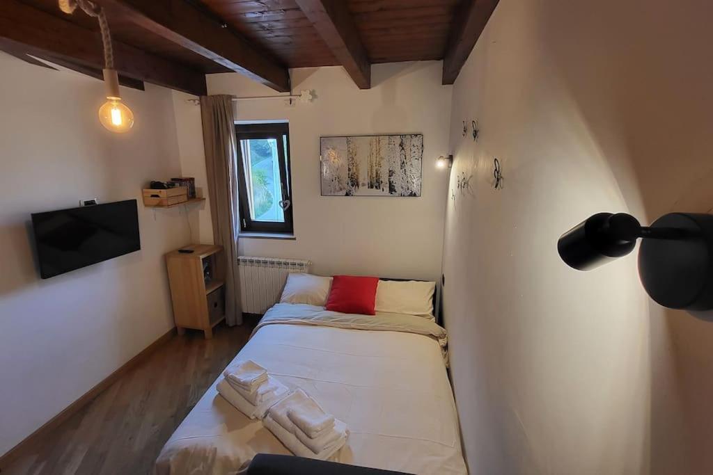 Apartamento Attico E Super Attico Panoramico Rocca di Cambio Exterior foto