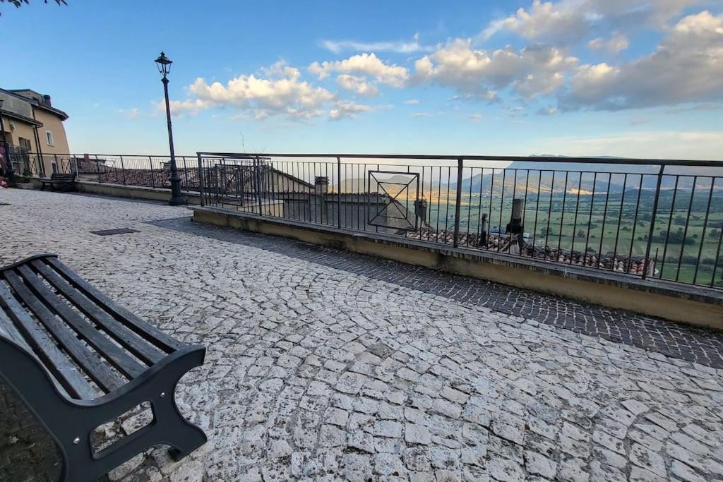 Apartamento Attico E Super Attico Panoramico Rocca di Cambio Exterior foto