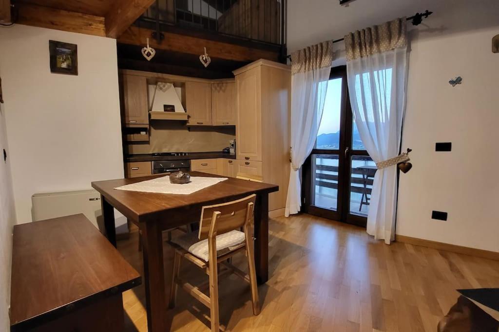 Apartamento Attico E Super Attico Panoramico Rocca di Cambio Exterior foto