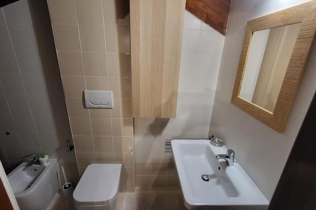 Apartamento Attico E Super Attico Panoramico Rocca di Cambio Exterior foto